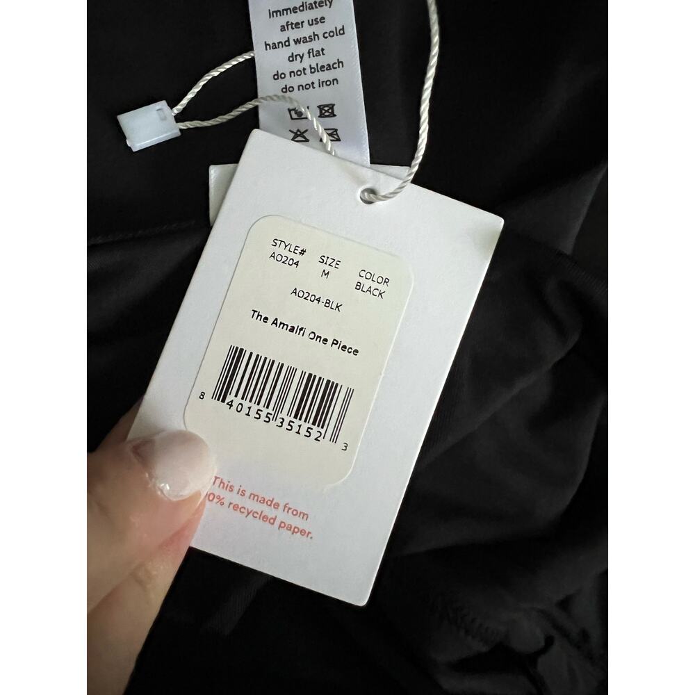 NWT Andie Women's The Amalfi Classic One Piece AO204 Smooth Swimsuit Black SZ M - Picture 11 of 13